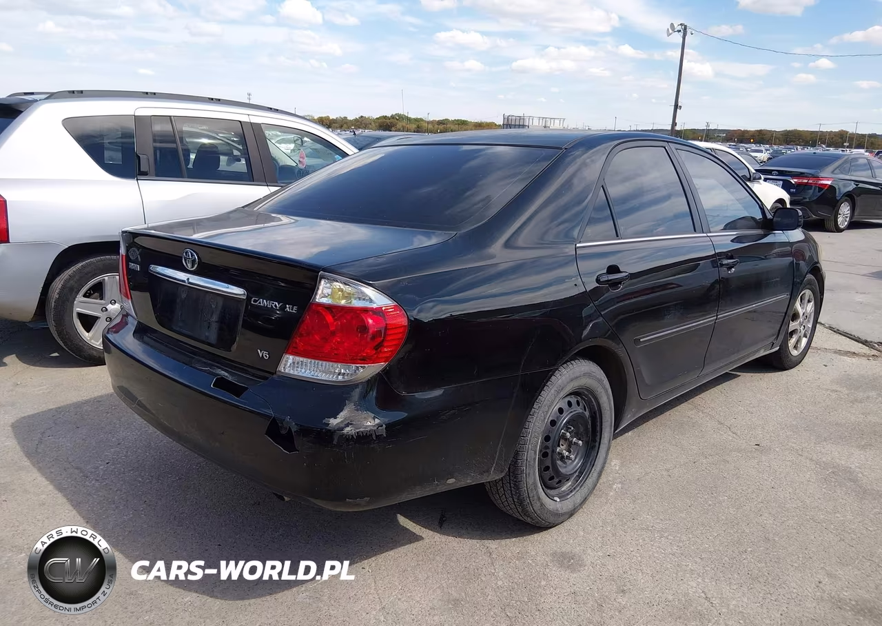 2005 Toyota Camry Xle V6 VIN:4T1BF32K55U098817 - 4