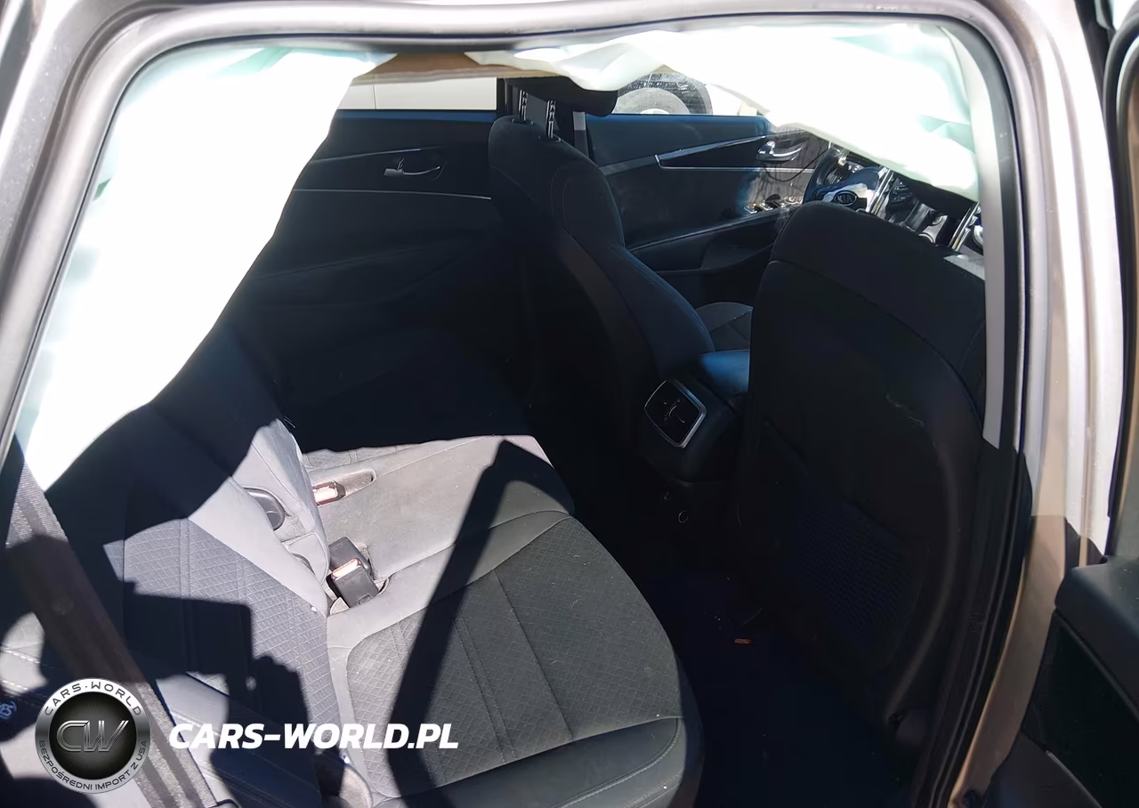 2017 Kia Sorento 3.3L Lx VIN:5XYPGDA51HG231488 - 8