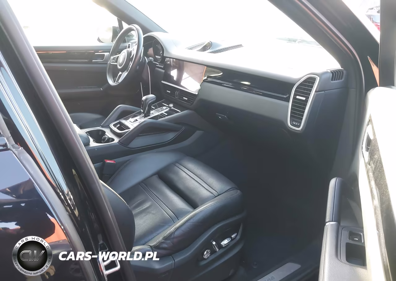 2020 Porsche Cayenne Coupe VIN:WP1BA2AY7LDA47267 - 5
