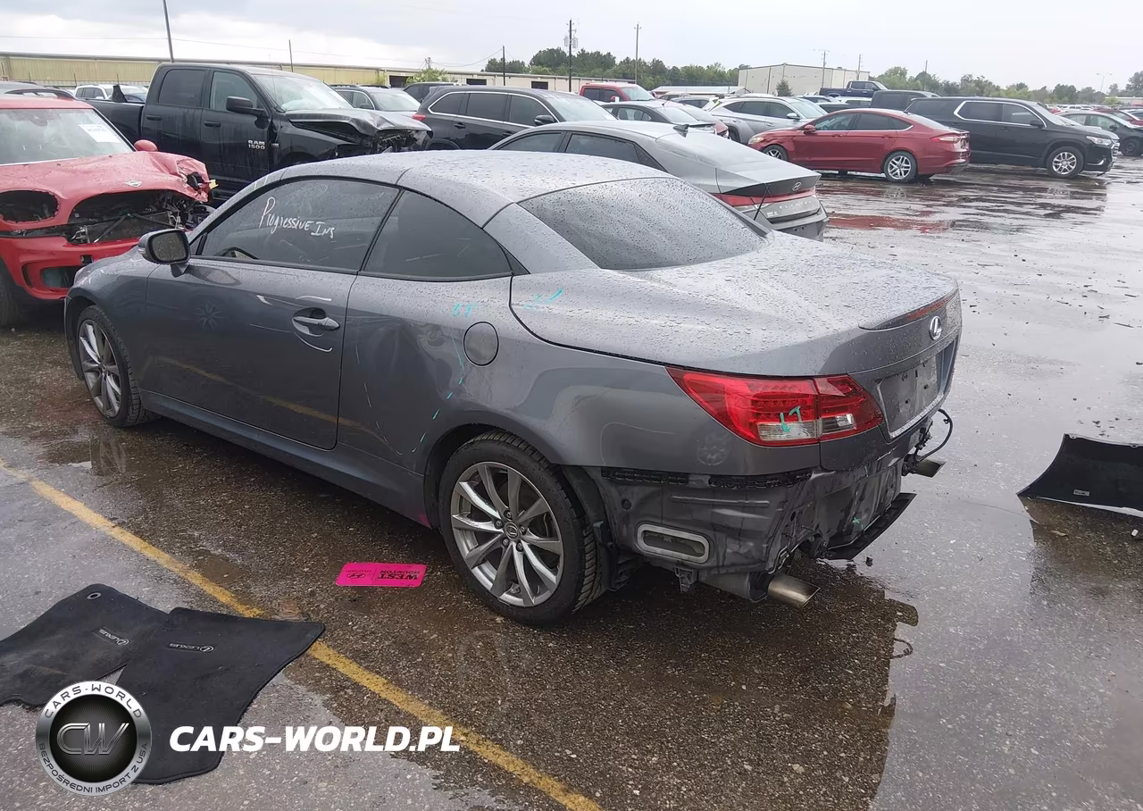2015 Lexus Is 250C VIN:JTHFF2C23F2532923 - 3