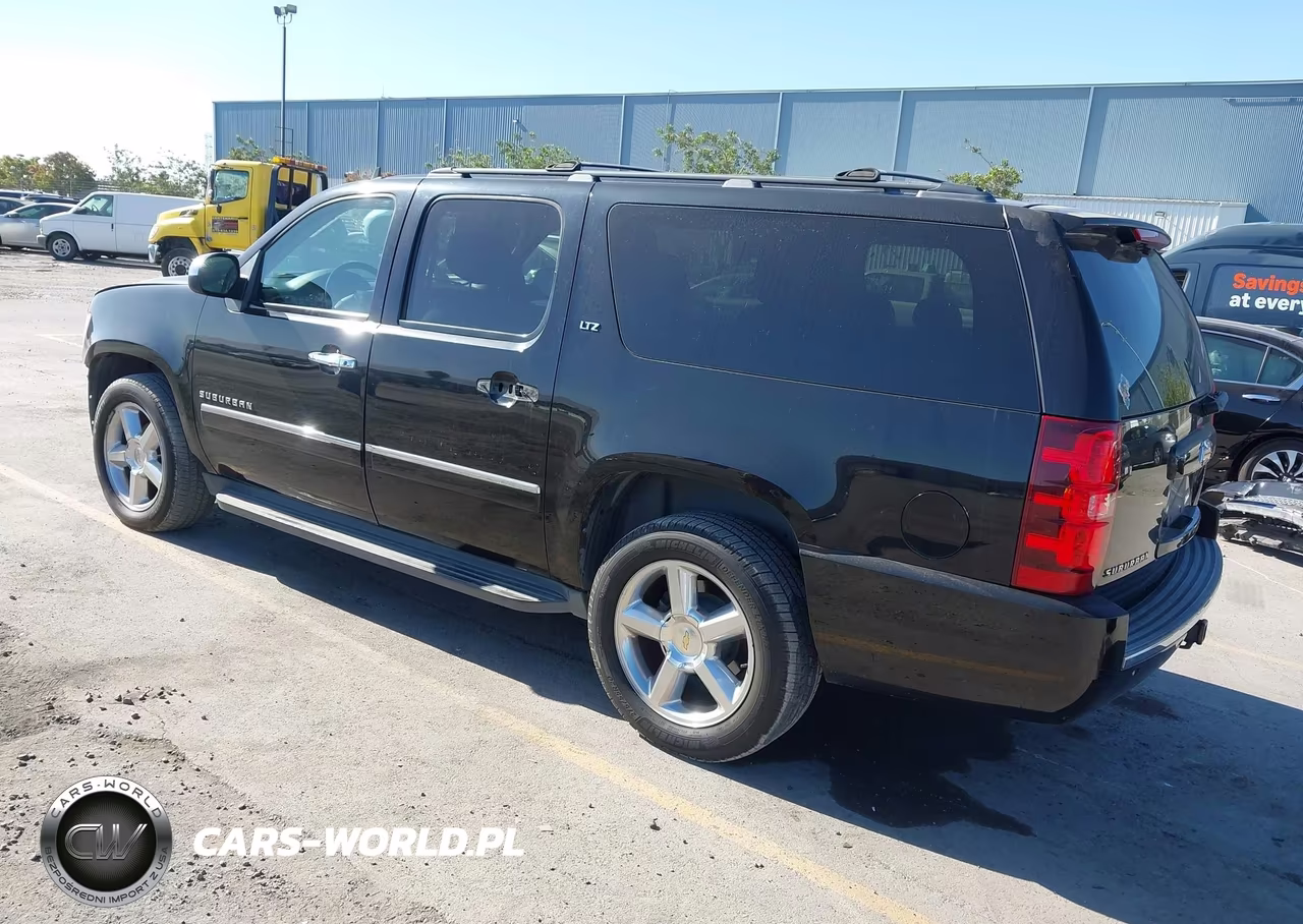 2011 Chevrolet Suburban Ltz VIN:1GNSKKE39BR261456 - 3