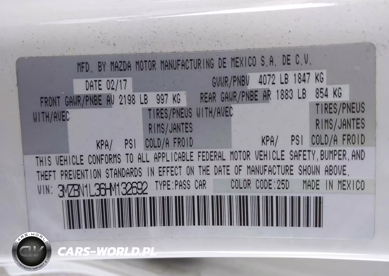 2017 Mazda Mazda3 Touring 2.5 VIN:3MZBN1L36HM132692 - 9