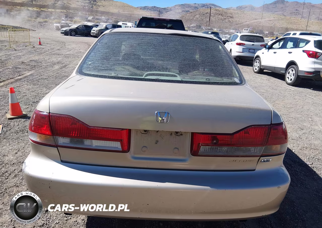 2001 Honda Accord 3.0 Ex VIN:1HGCG165X1A075335 - 17