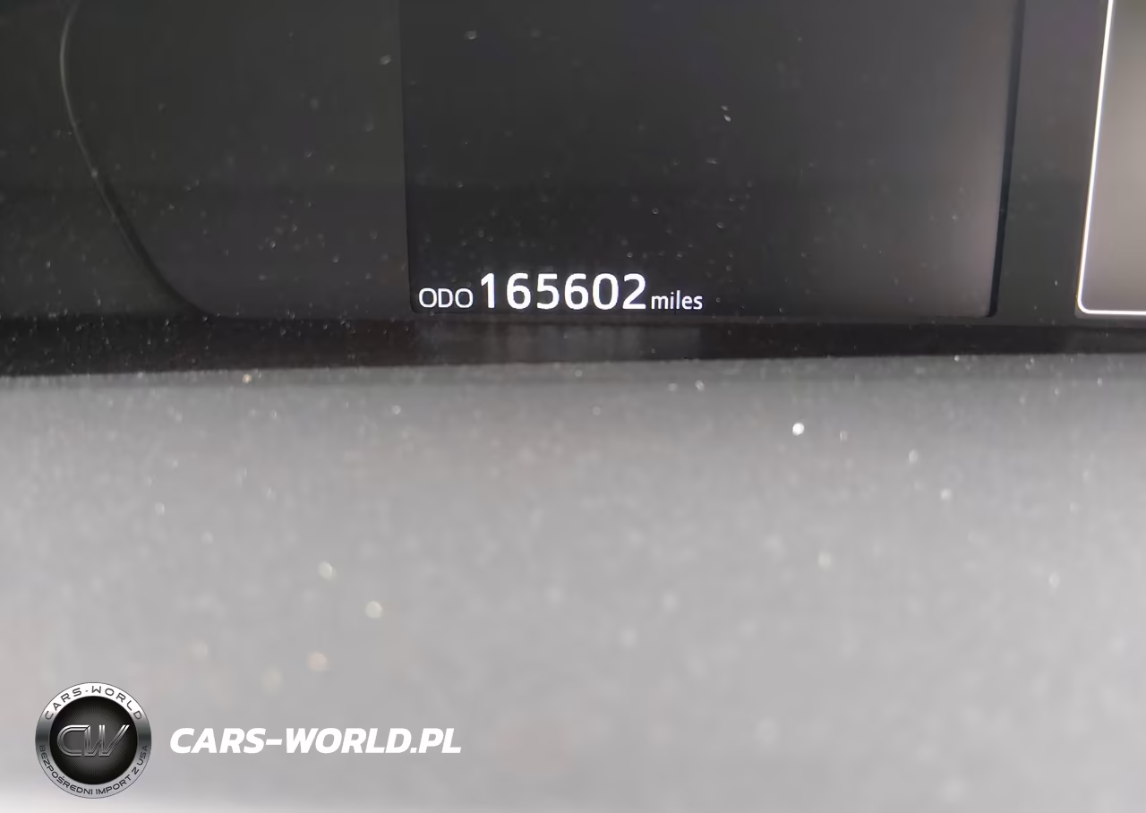 2018 Toyota Prius Two VIN:JTDKBRFU7J3083279 - 15