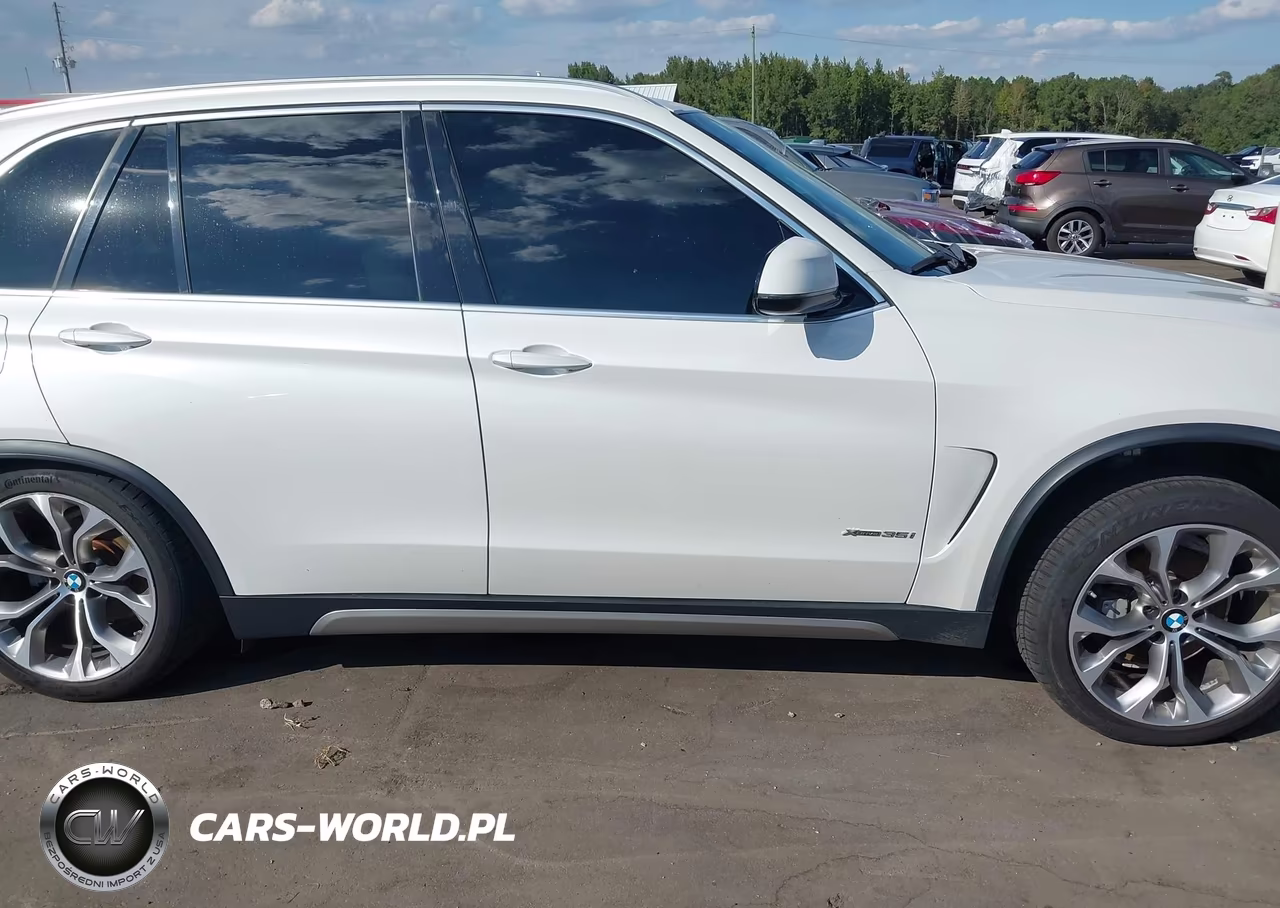 2018 BMW X5 xDrive35I VIN:5UXKR0C52JL070362 - 13