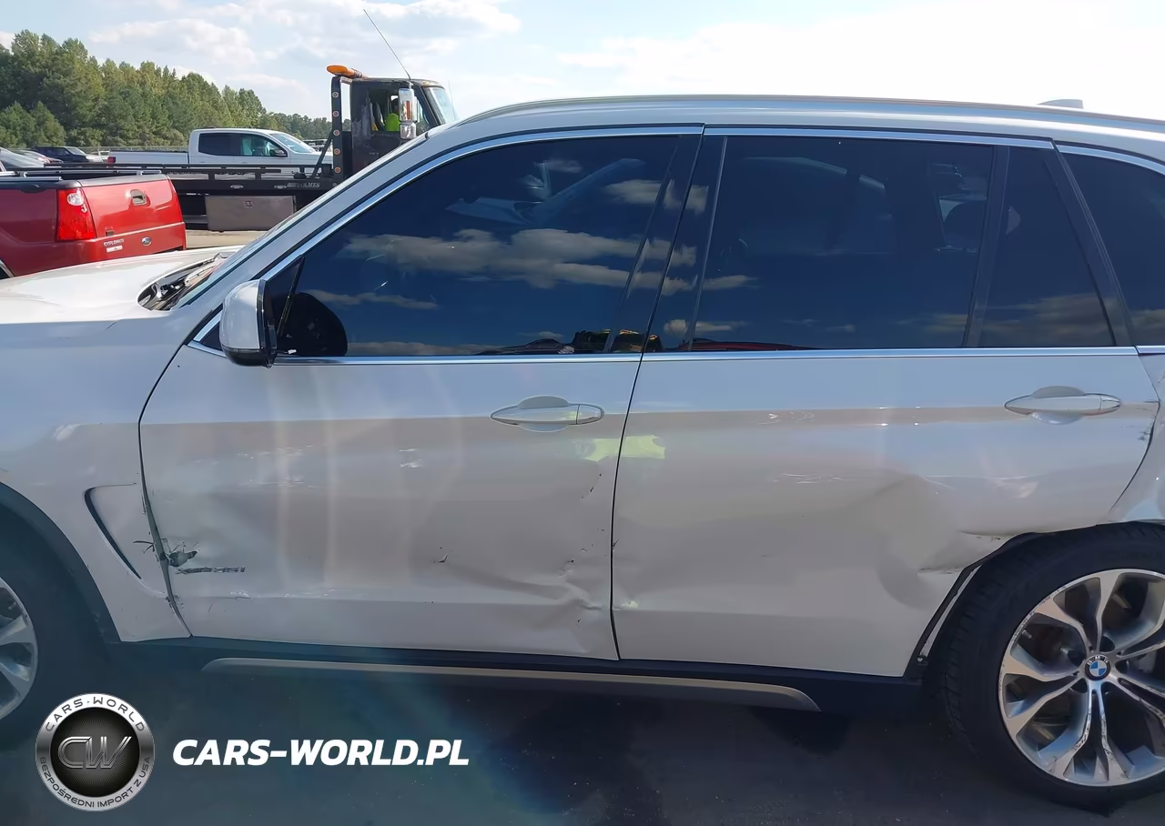 2018 BMW X5 xDrive35I VIN:5UXKR0C52JL070362 - 14