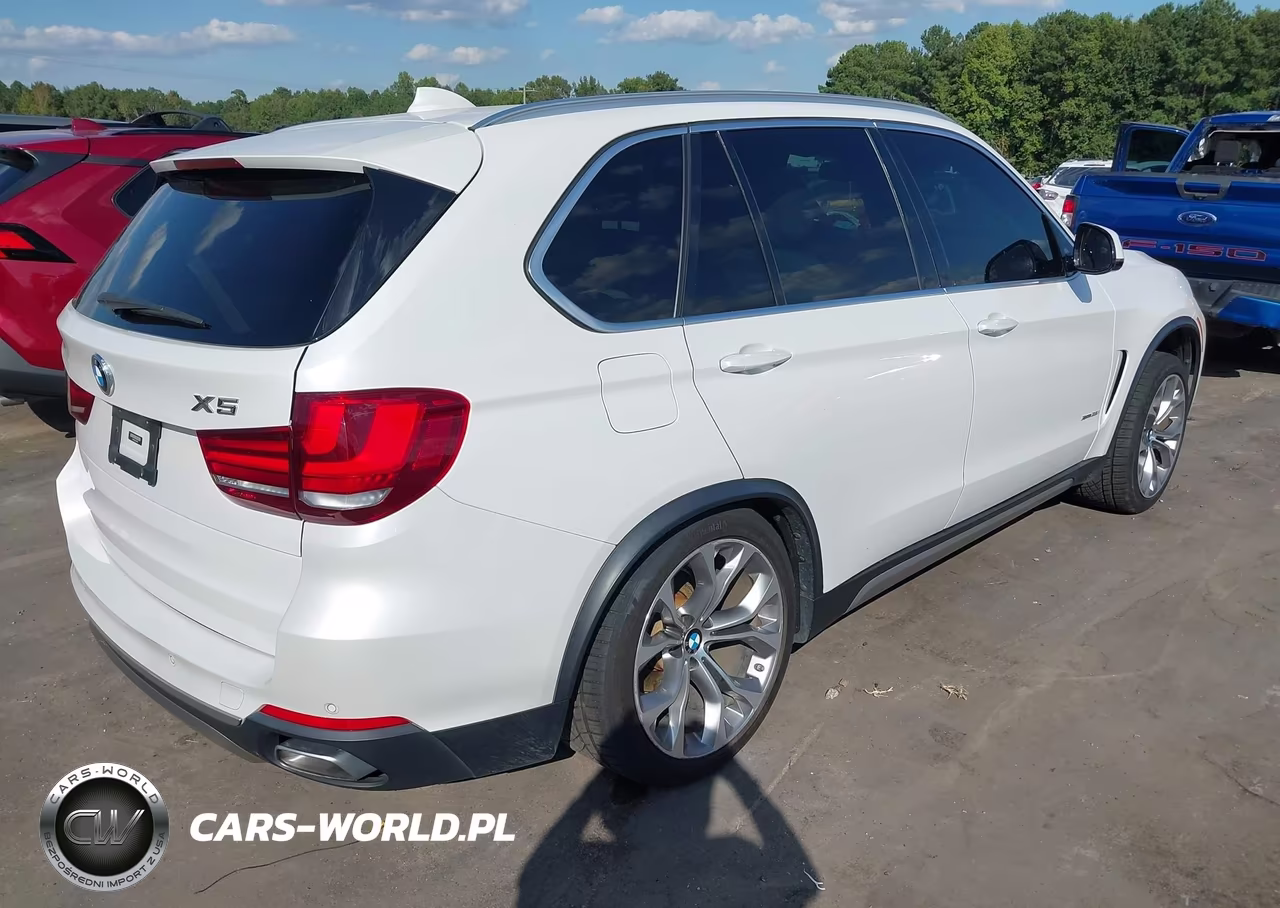 2018 BMW X5 xDrive35I VIN:5UXKR0C52JL070362 - 4