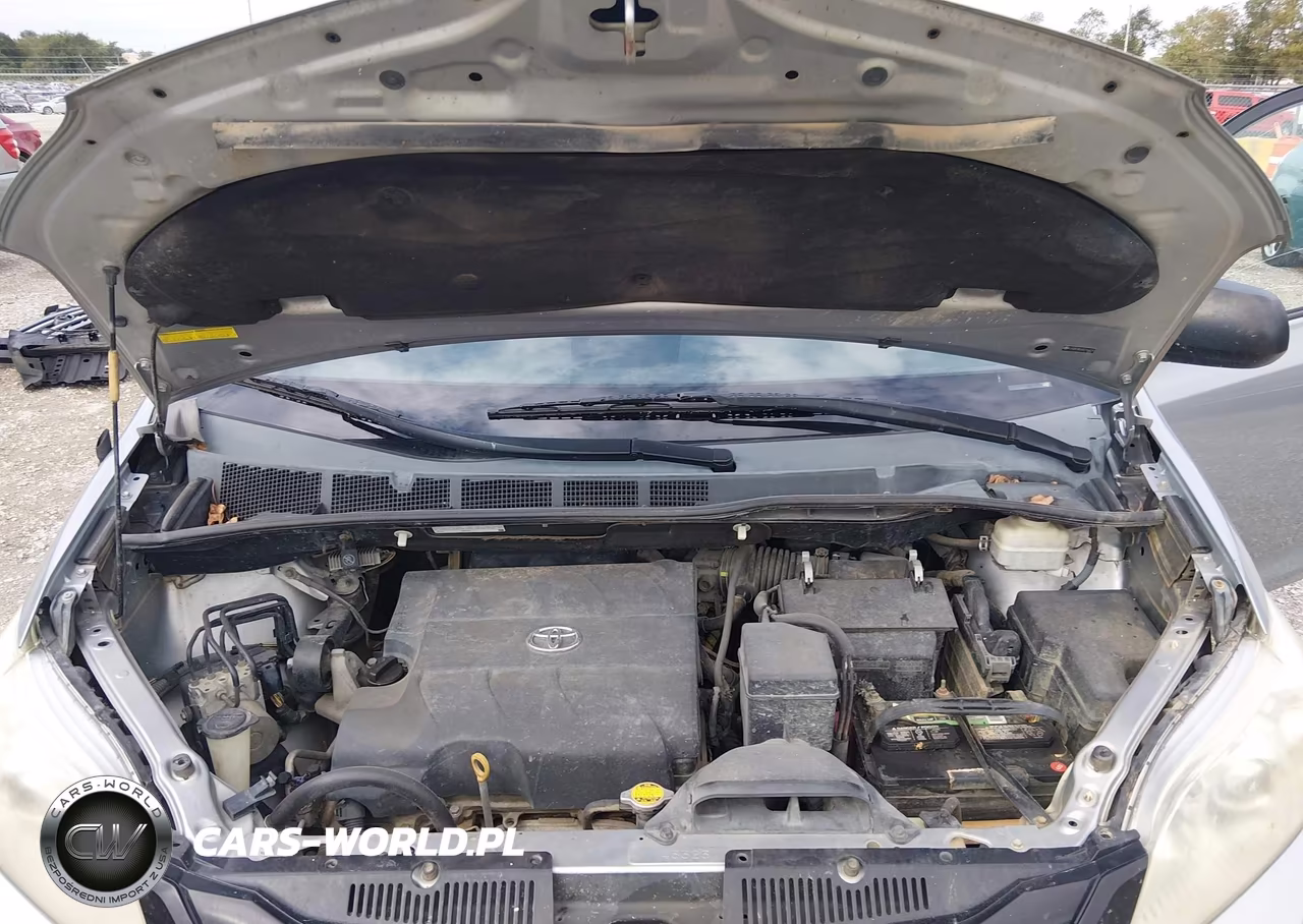 2011 Toyota Sienna Base V6 VIN:5TDZK3DC4BS144674 - 10