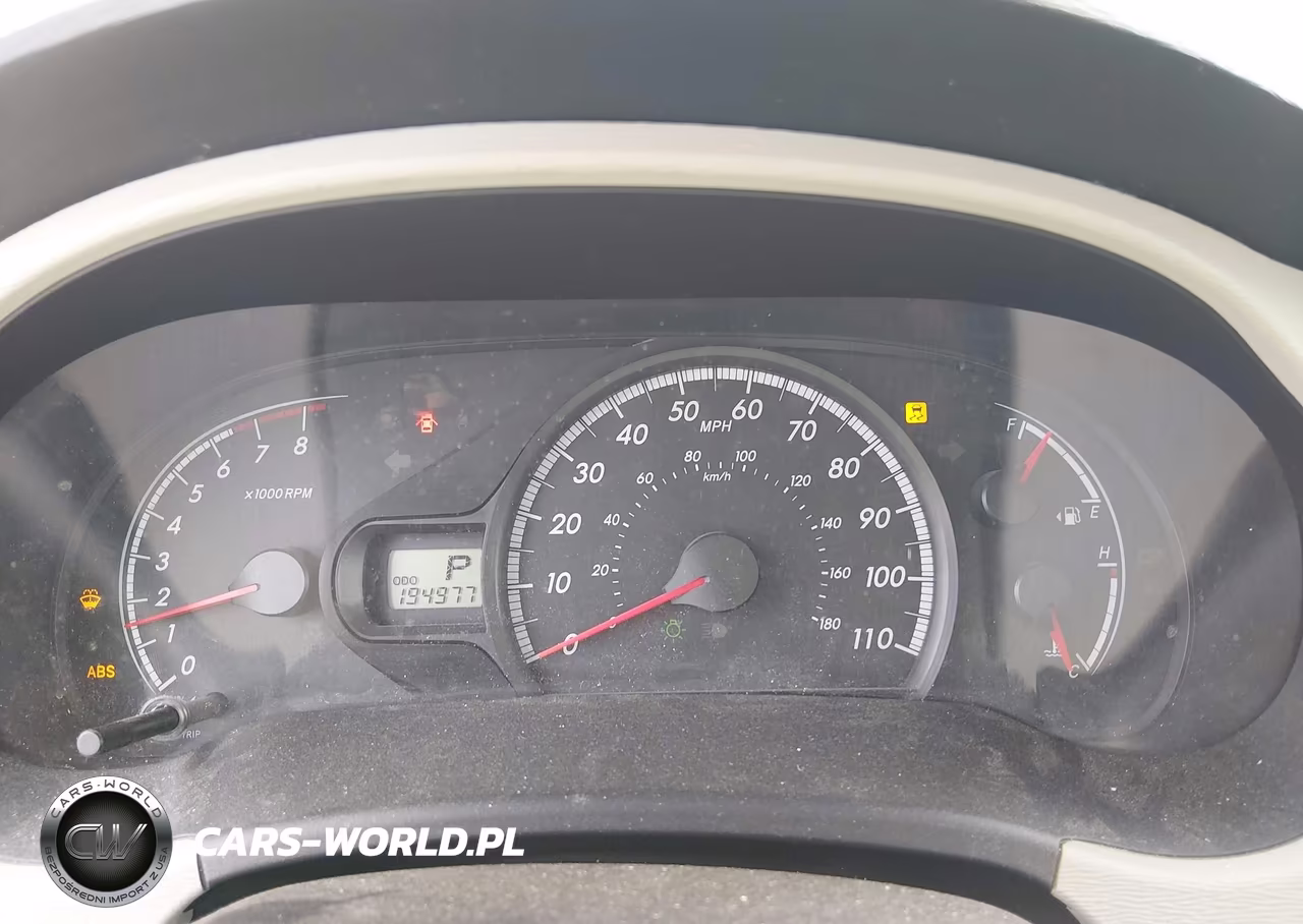 2011 Toyota Sienna Base V6 VIN:5TDZK3DC4BS144674 - 7