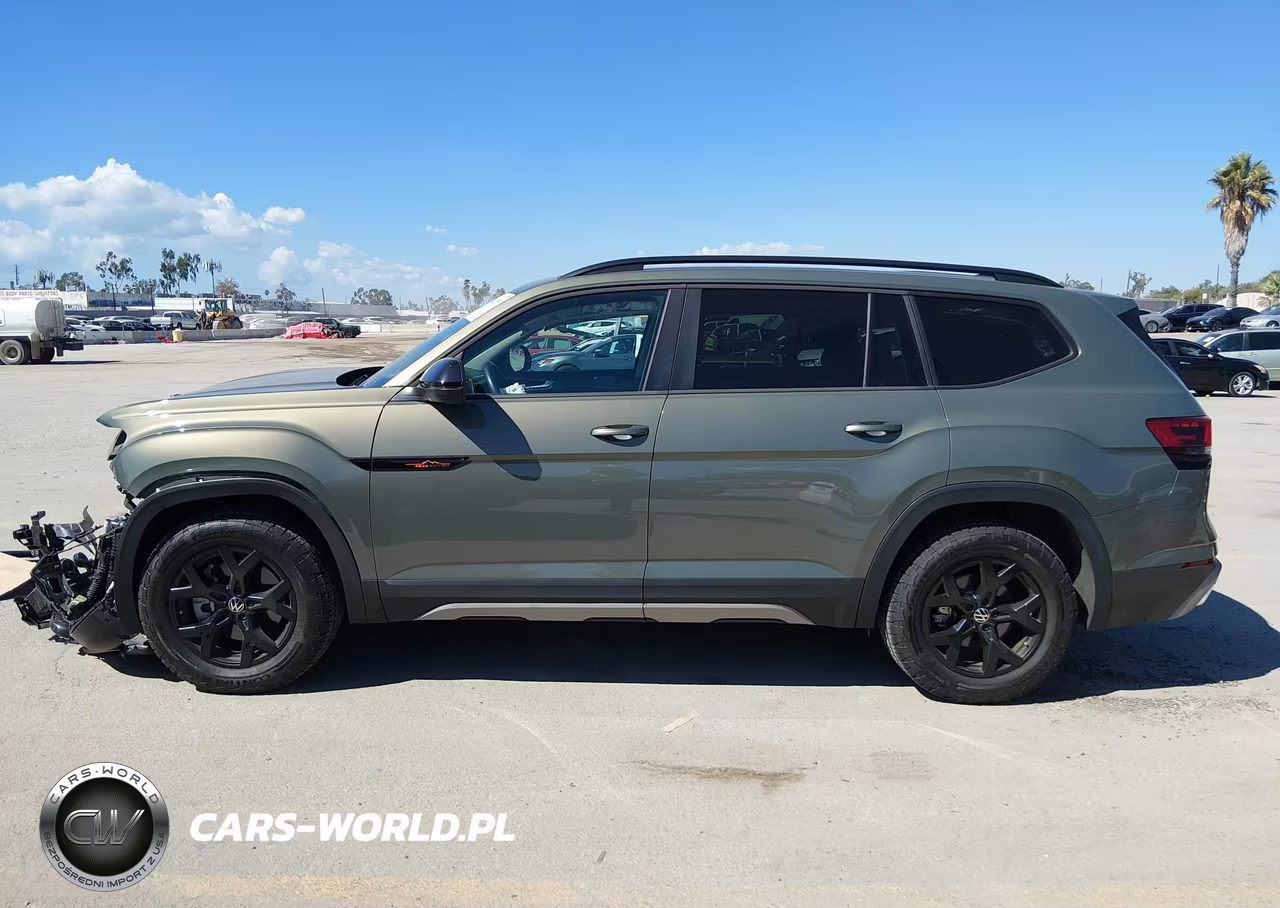 2025 Volkswagen Atlas 2.0T Peak Edition VIN:1V2CR2CA2SC500616 - 15