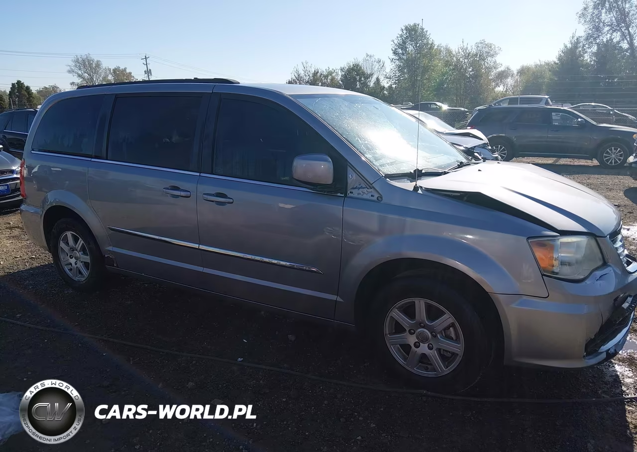 2013 Chrysler Town & Country Touring VIN:2C4RC1BG7DR555182 - 13