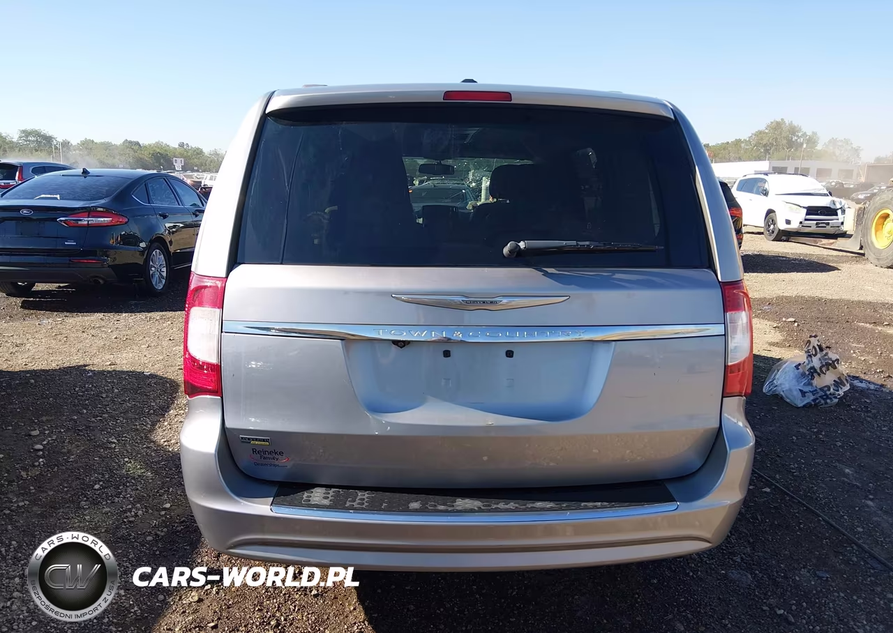 2013 Chrysler Town & Country Touring VIN:2C4RC1BG7DR555182 - 16