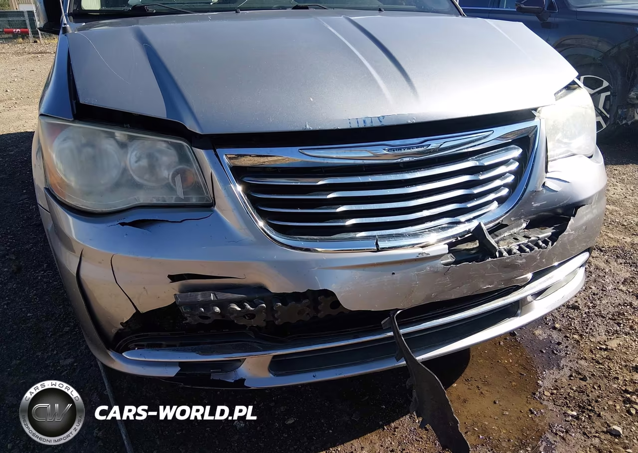 2013 Chrysler Town & Country Touring VIN:2C4RC1BG7DR555182 - 6