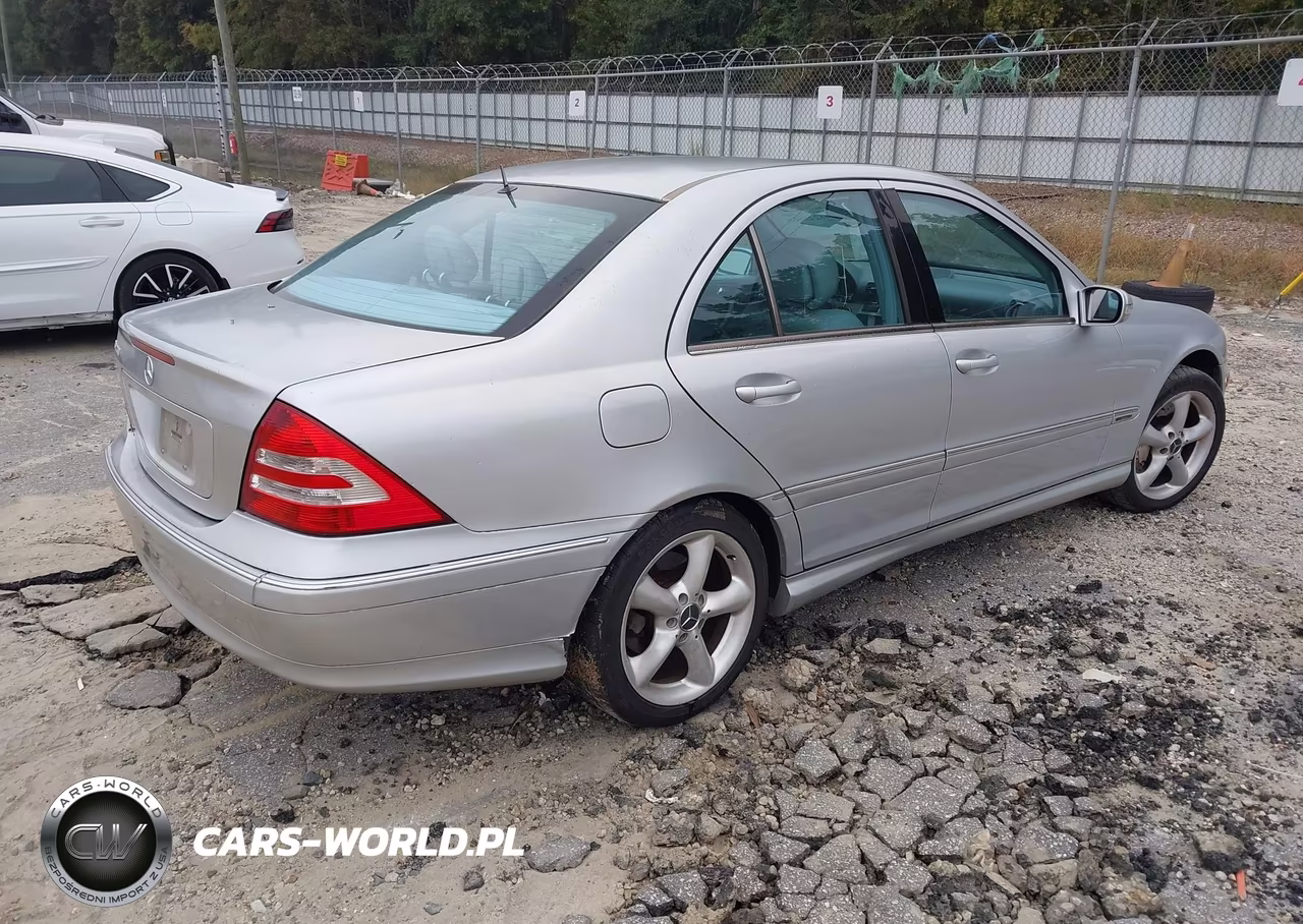 2006 Mercedes-Benz C 230 Sport VIN:WDBRF52HX6E021826 - 4