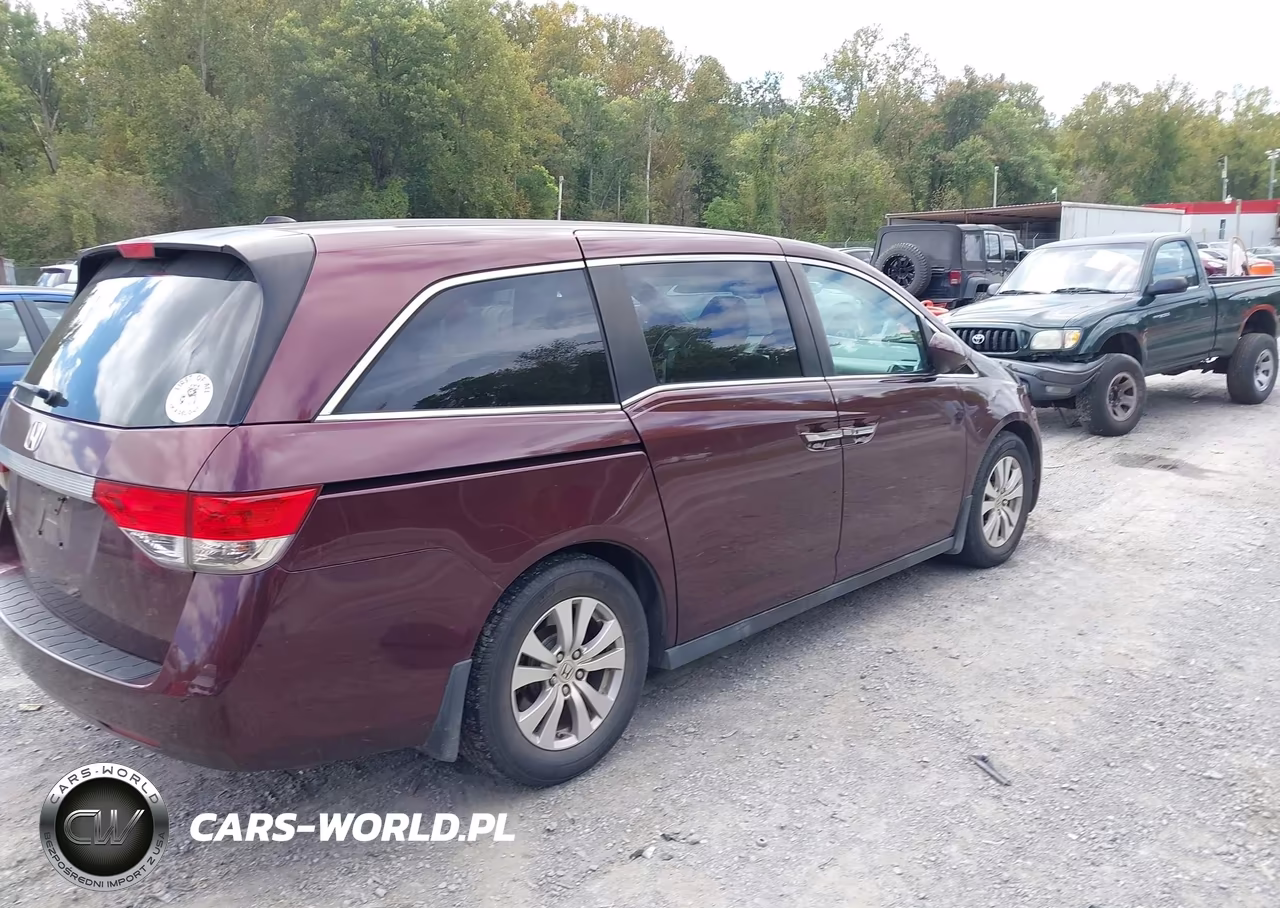 2015 Honda Odyssey Ex-L VIN:5FNRL5H68FB009463 - 4