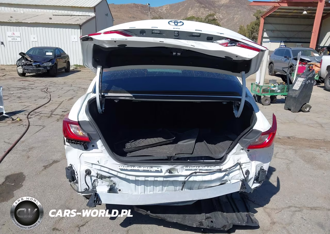 2026 Toyota Camry Le VIN:4T1DAACK8TU269891 - 16