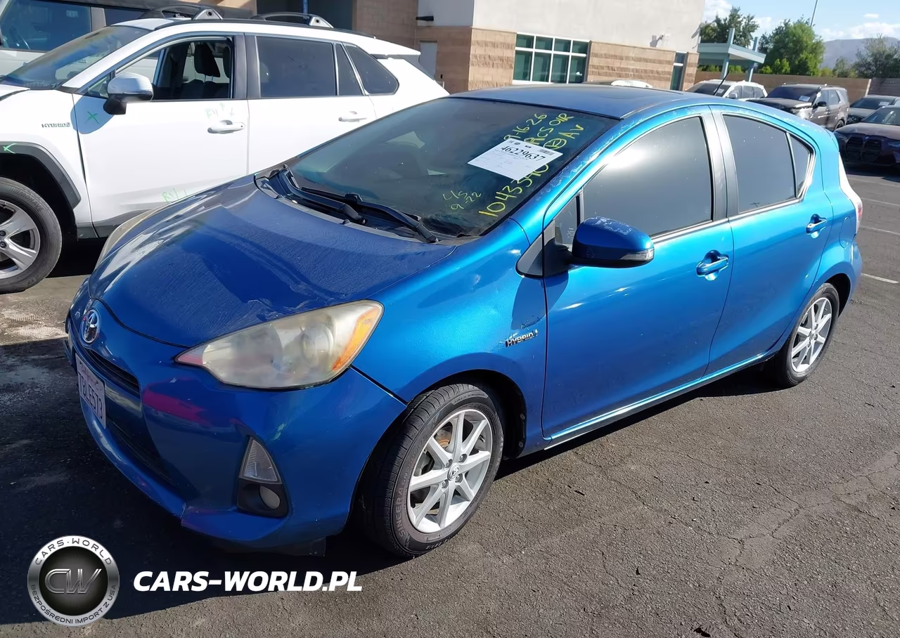 2013 Toyota Prius C Four VIN:JTDKDTB39D1043340 - 2