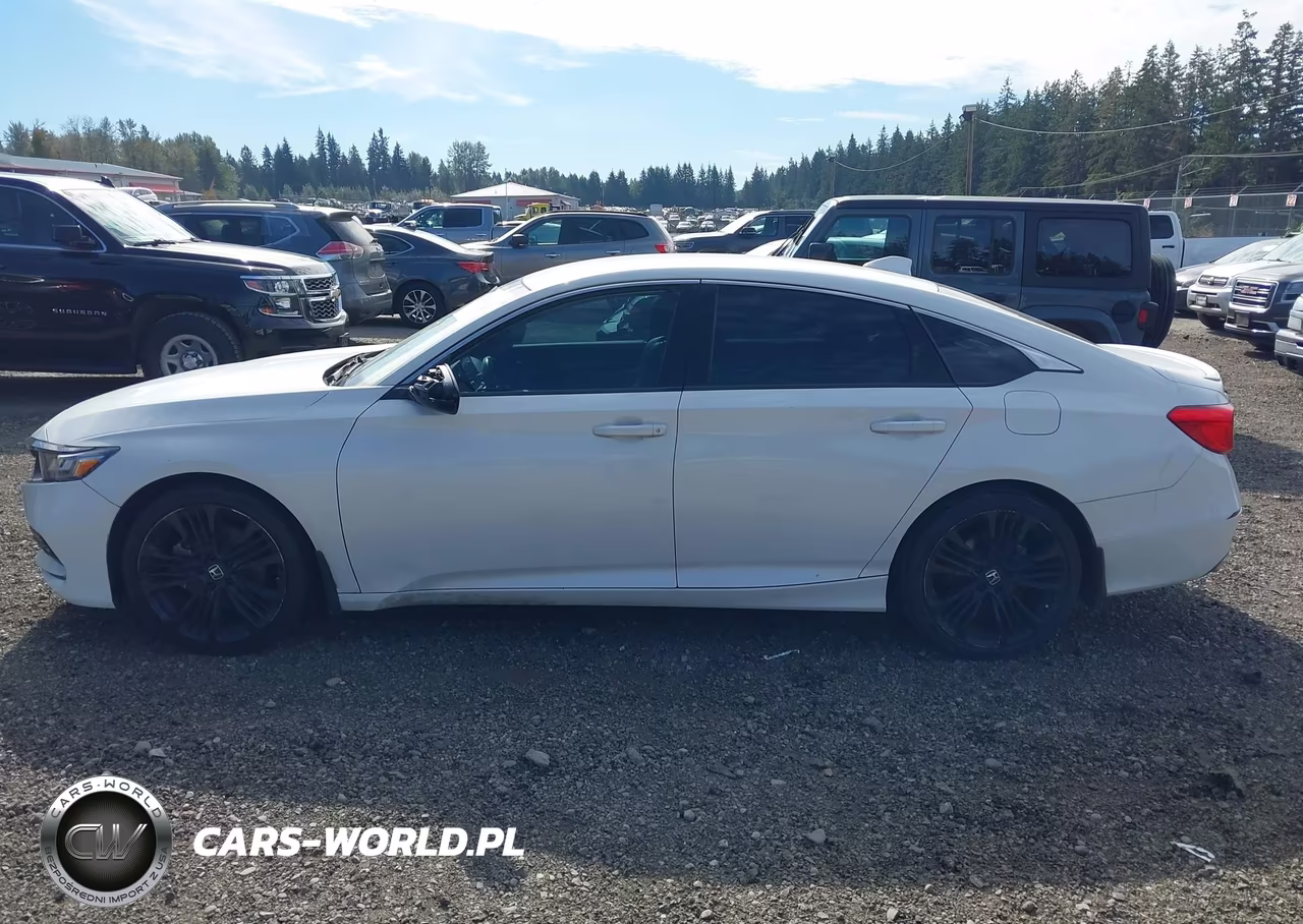 2018 Honda Accord Sport VIN:1HGCV1F39JA260688 - 13