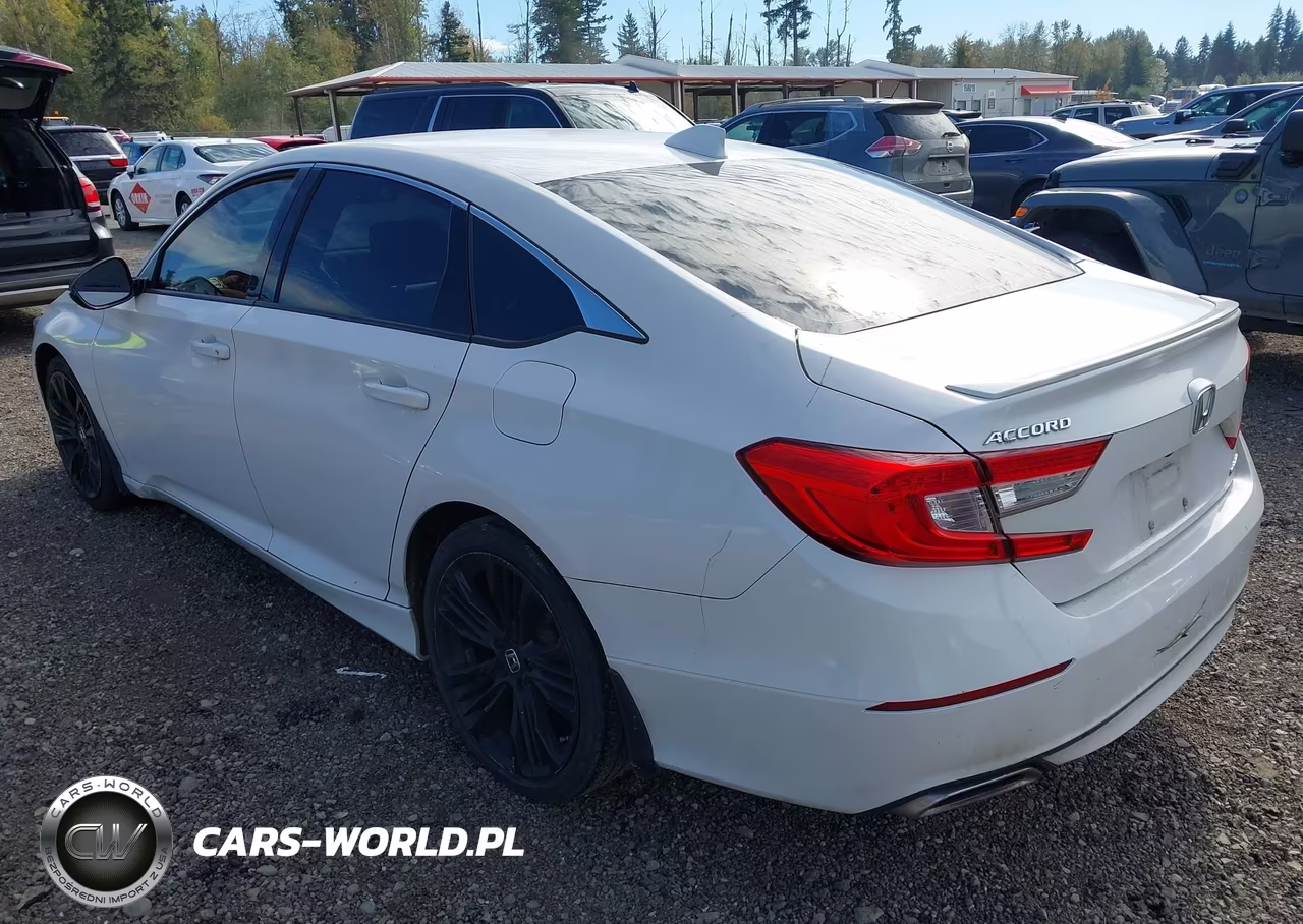 2018 Honda Accord Sport VIN:1HGCV1F39JA260688 - 3