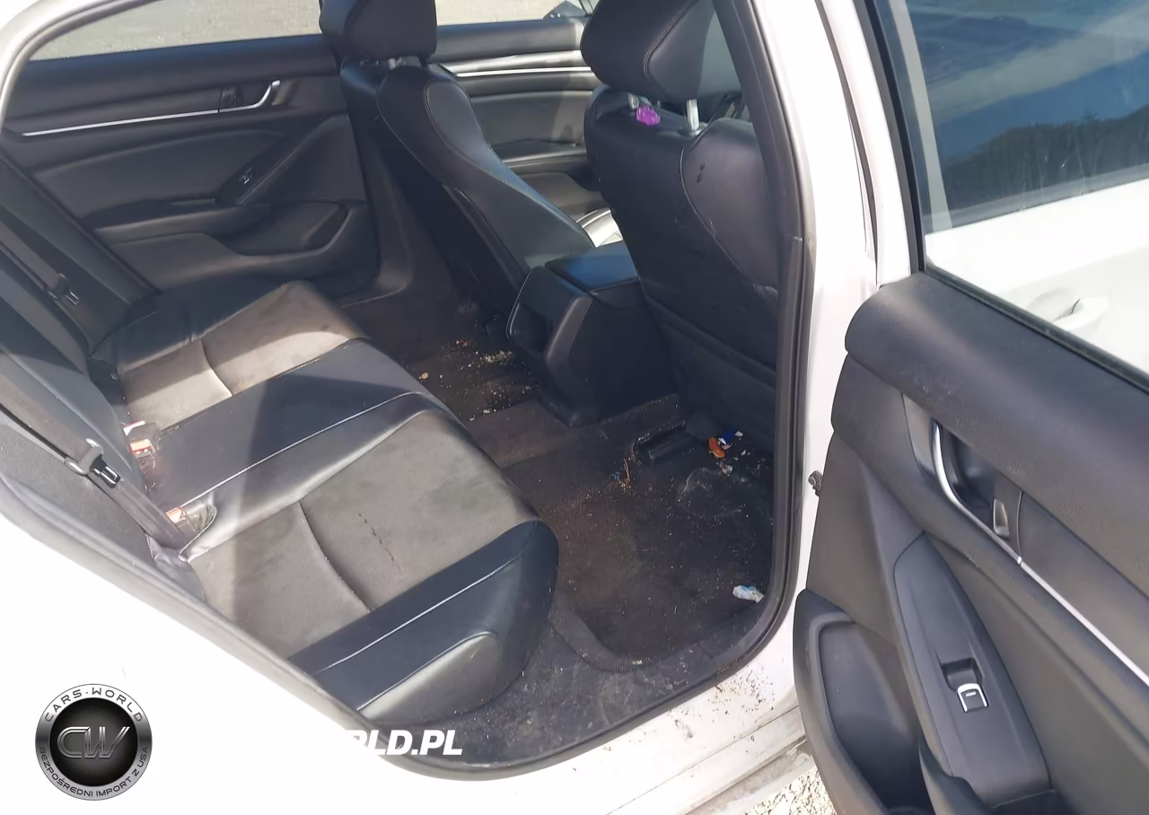 2018 Honda Accord Sport VIN:1HGCV1F39JA260688 - 8