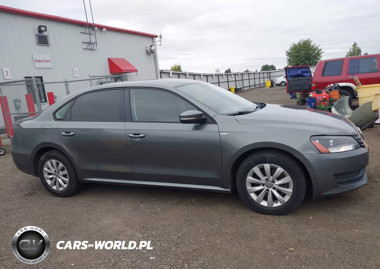 2014 Volkswagen Passat 1.8T Wolfsburg Edition VIN:1VWAT7A37EC114979 - 13