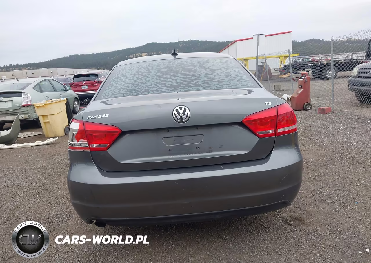 2014 Volkswagen Passat 1.8T Wolfsburg Edition VIN:1VWAT7A37EC114979 - 16