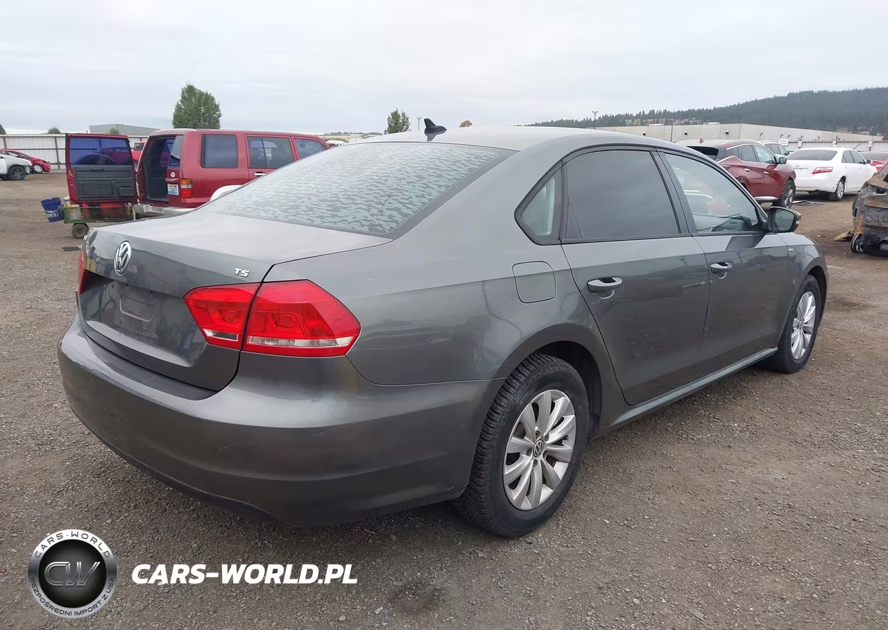 2014 Volkswagen Passat 1.8T Wolfsburg Edition VIN:1VWAT7A37EC114979 - 4