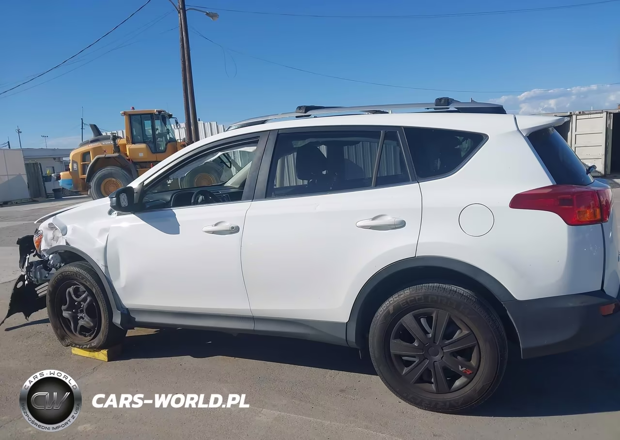 2015 Toyota Rav4 Le VIN:JTMZFREVXFJ058201 - 14