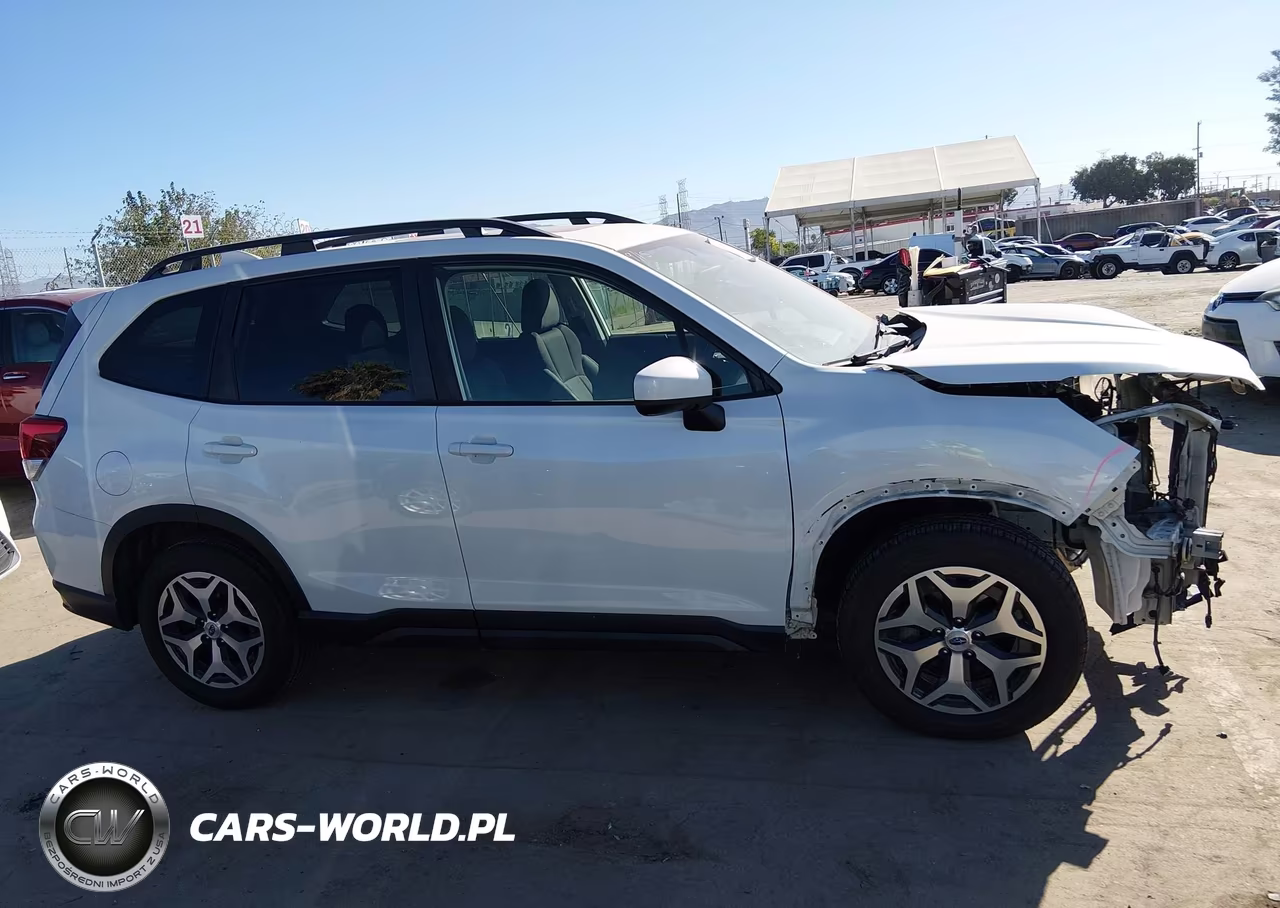 2022 Subaru Forester Premium VIN:JF2SKAEC2NH416539 - 14
