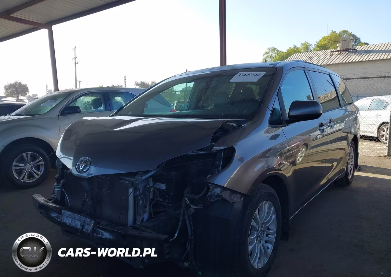 2015 Toyota Sienna Xle 8 Passenger VIN:5TDYK3DC4FS680493 - 2