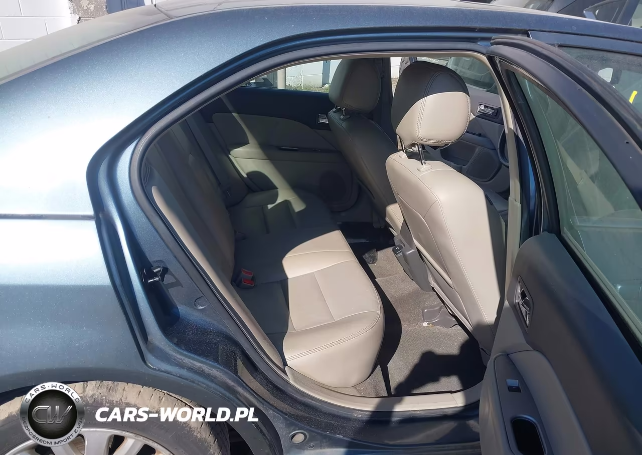 2012 Ford Fusion Hybrid VIN:3FADP0L33CR243492 - 8