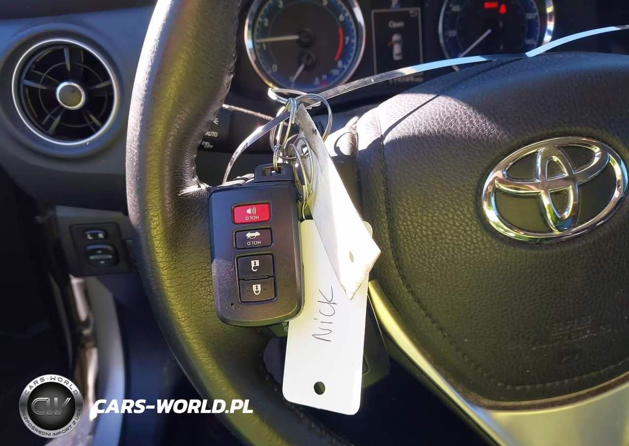 2018 Toyota Corolla Se VIN:5YFBURHE4JP766998 - 11