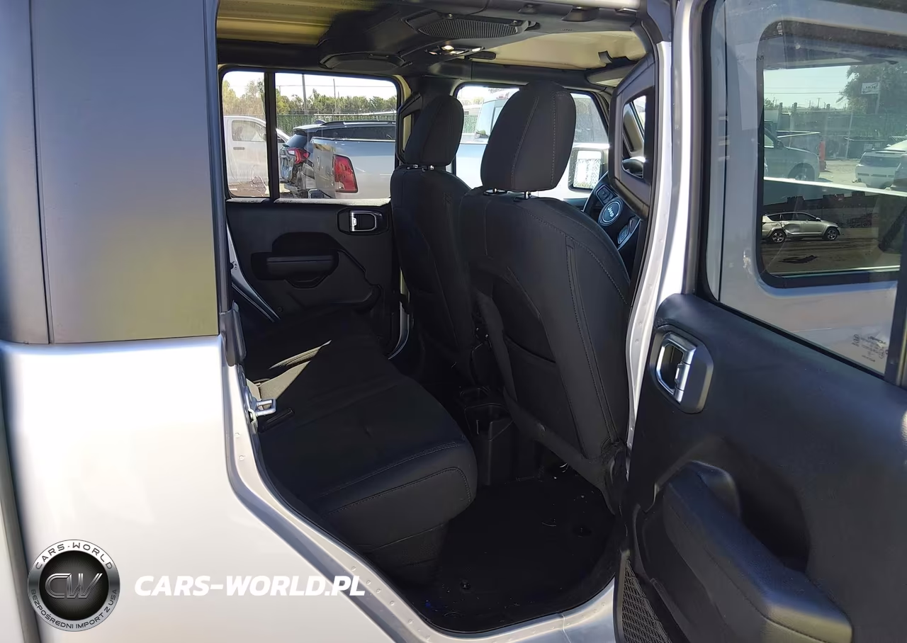 2022 Jeep Gladiator Altitude 4X4 VIN:1C6HJTAGXNL142883 - 8