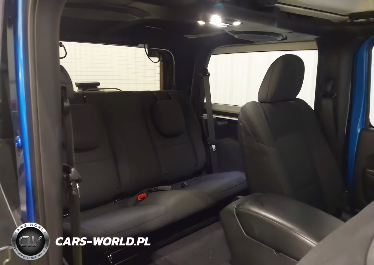 2021 Jeep Wrangler Willys 4X4 VIN:1C4GJXAN9MW789668 - 8