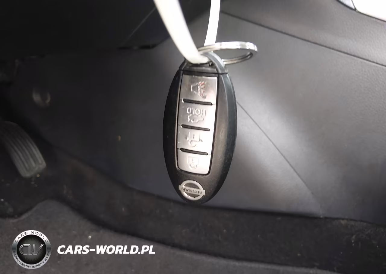 2016 Nissan Sentra Sr VIN:3N1AB7APXGY220090 - 11