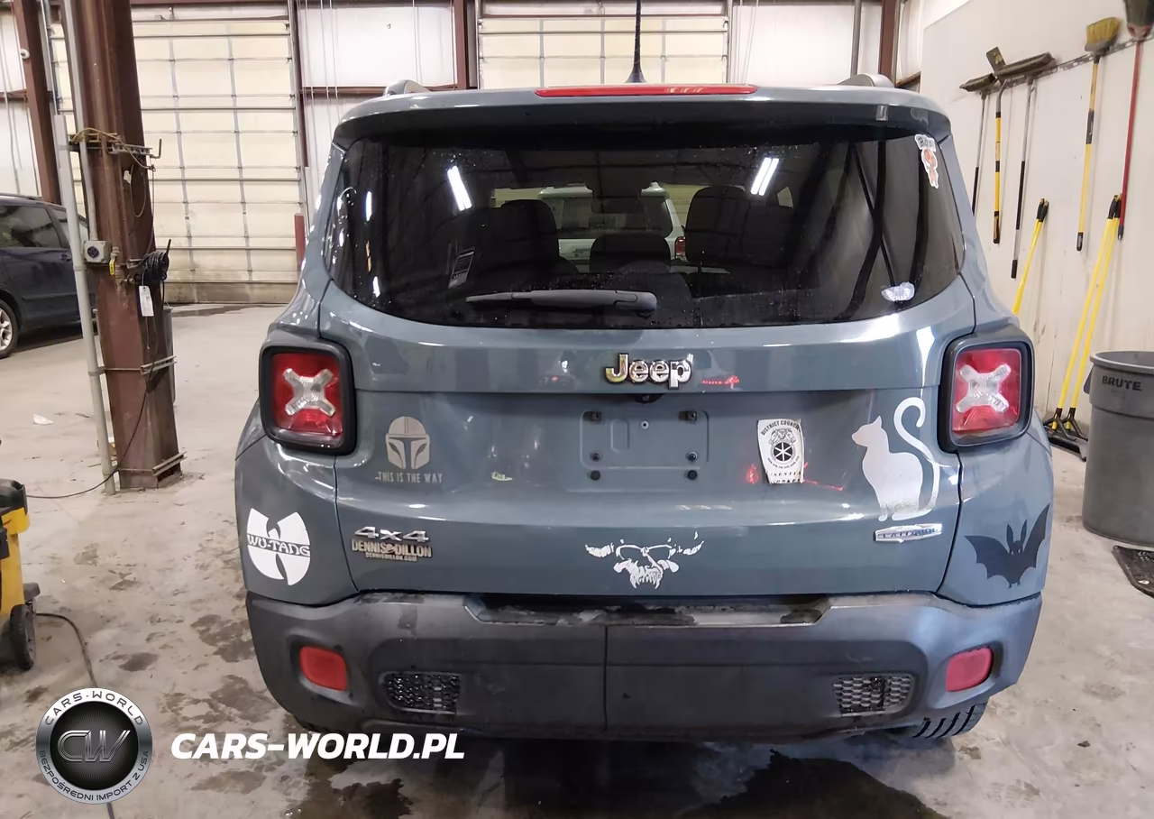 2017 Jeep Renegade Latitude 4X4 VIN:ZACCJBBB4HPG10123 - 17