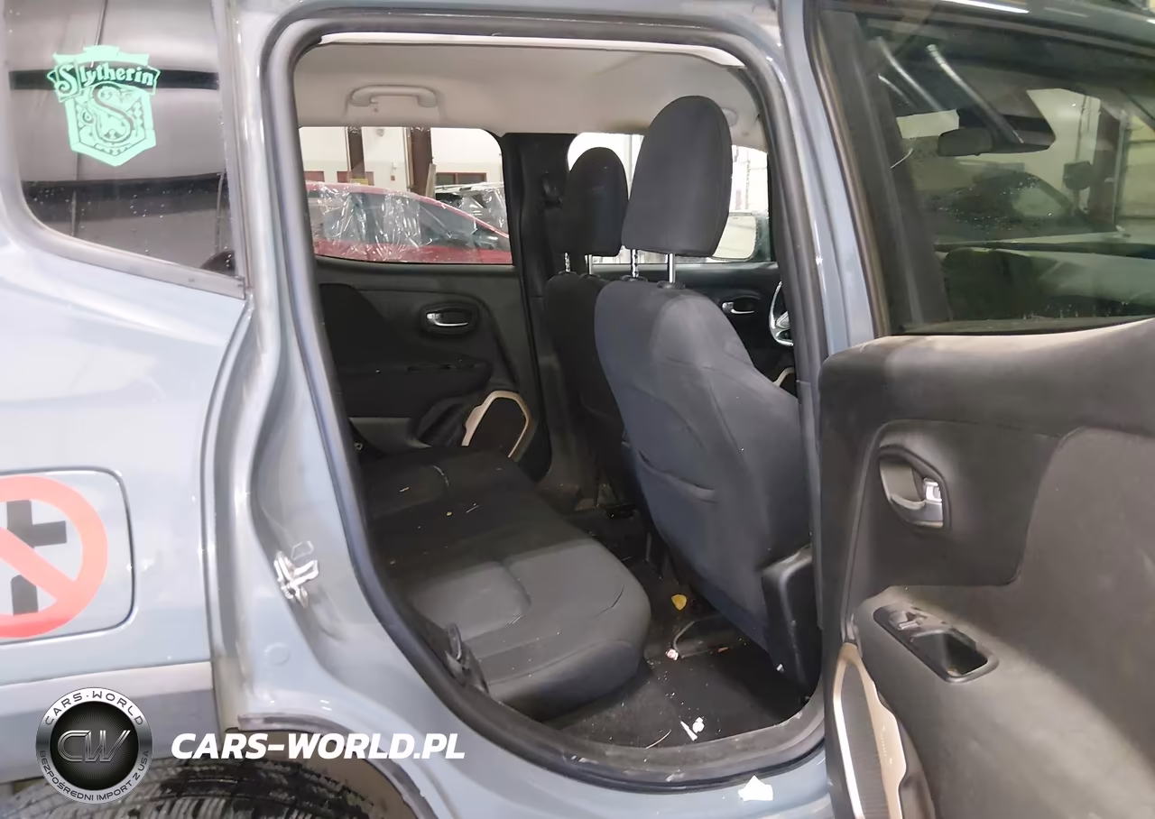 2017 Jeep Renegade Latitude 4X4 VIN:ZACCJBBB4HPG10123 - 8