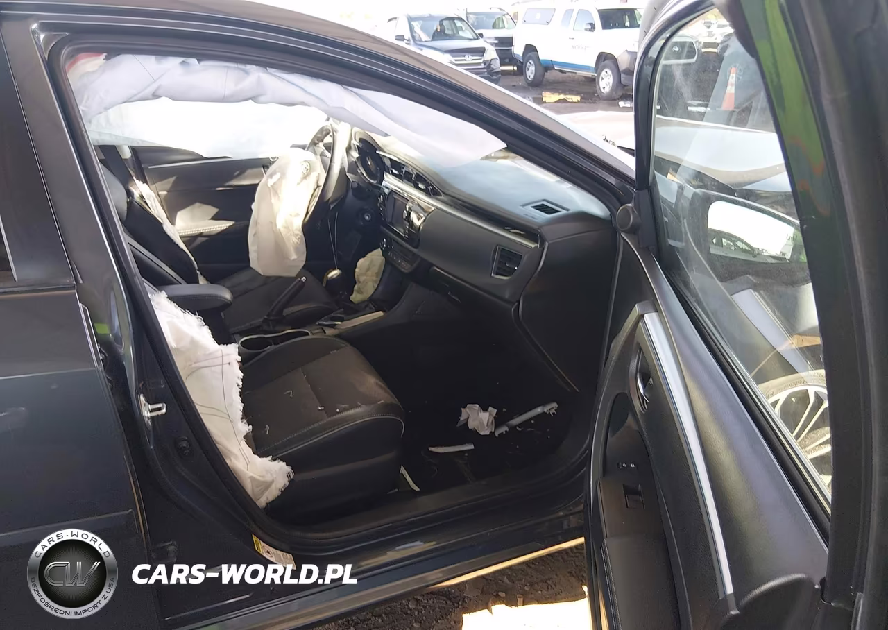 2015 Toyota Corolla S Plus VIN:2T1BURHE2FC386114 - 5