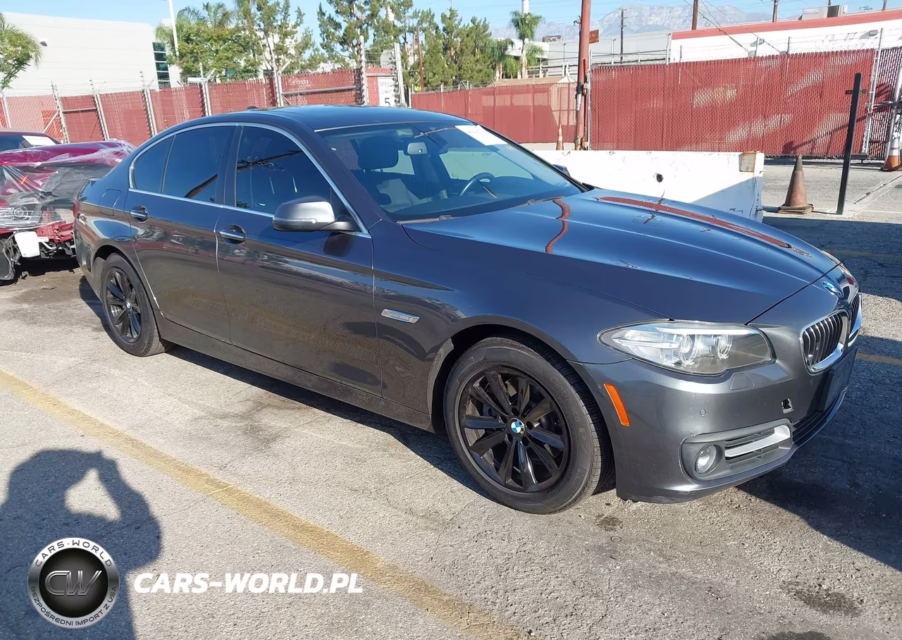 2015 BMW 528I