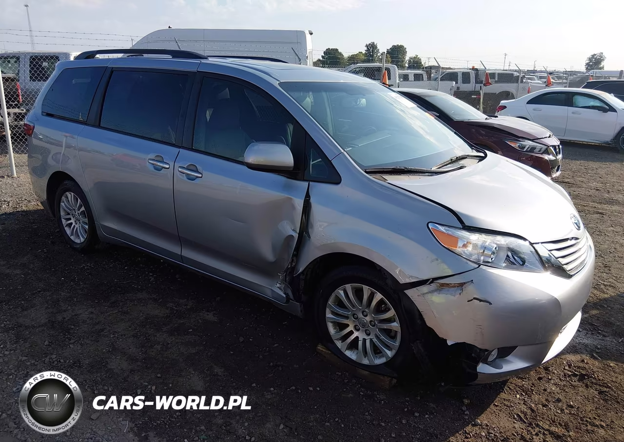 2016 Toyota Sienna Xle 8 Passenger