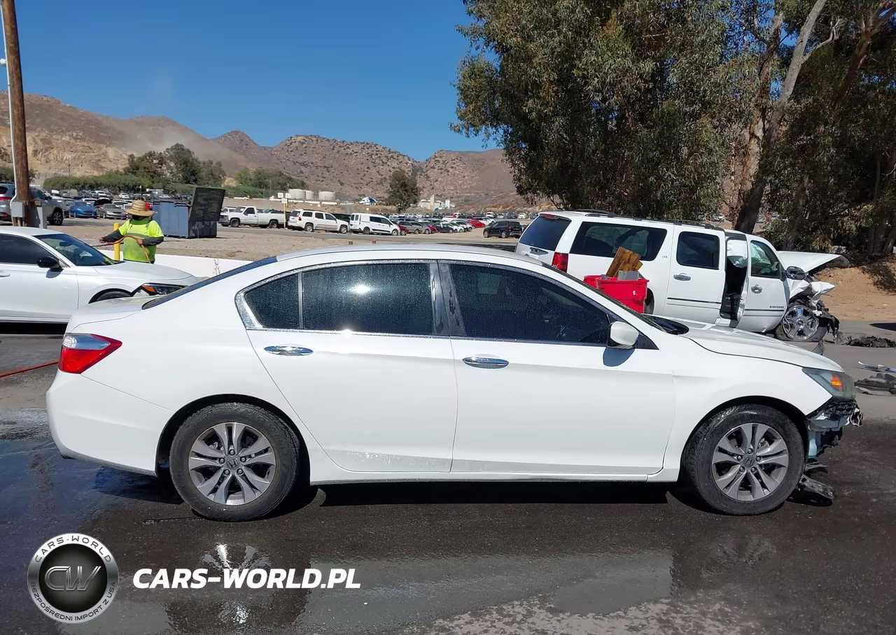 2015 Honda Accord Lx VIN:1HGCR2F38FA070544 - 13