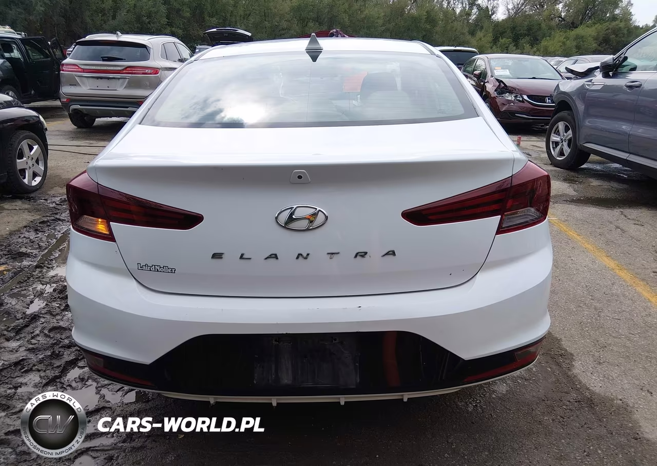 2019 Hyundai Elantra Sel VIN:5NPD84LF4KH429570 - 17