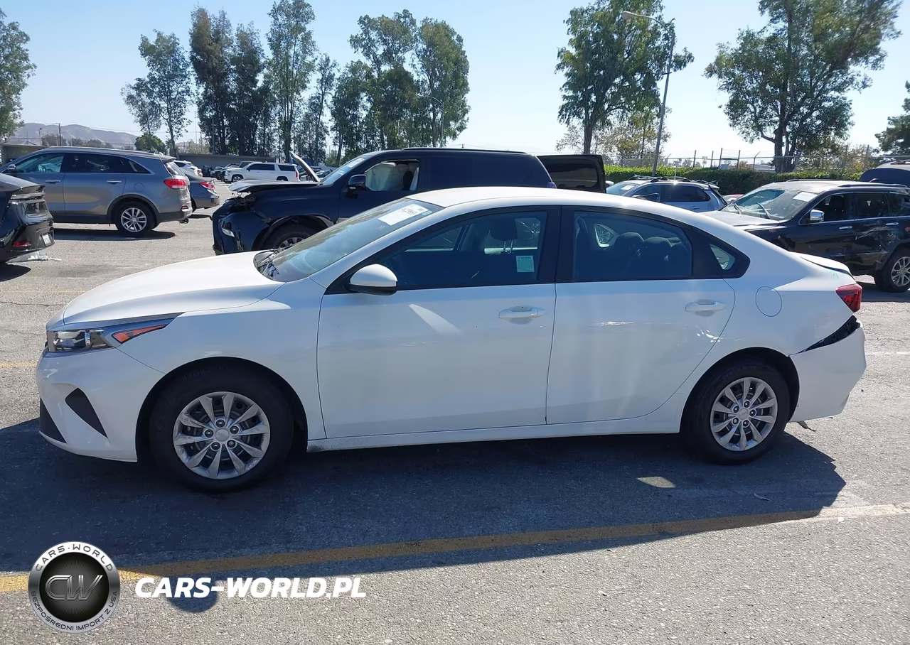 2024 Kia Forte Lx VIN:3KPF24AD8RE819064 - 14