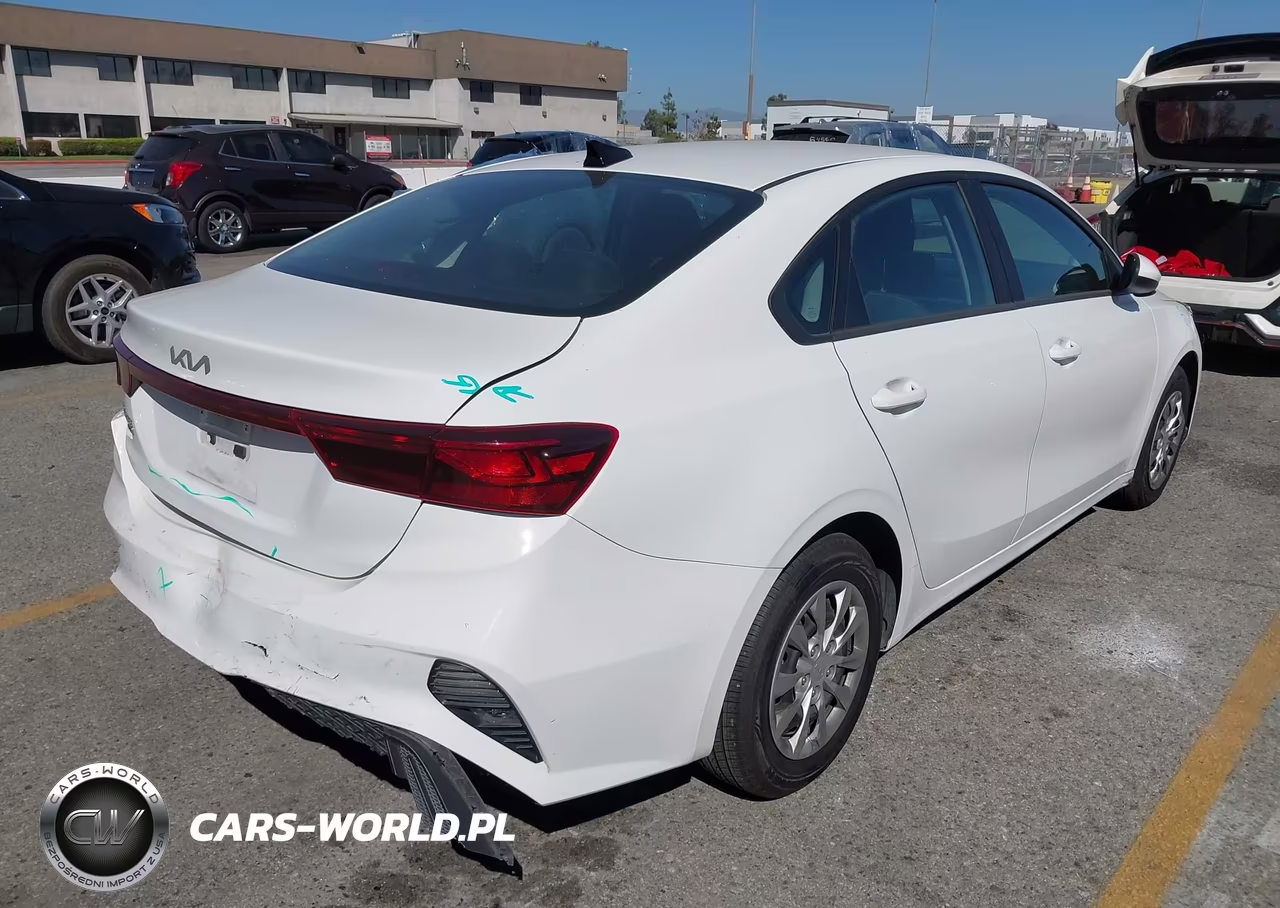 2024 Kia Forte Lx VIN:3KPF24AD8RE819064 - 4