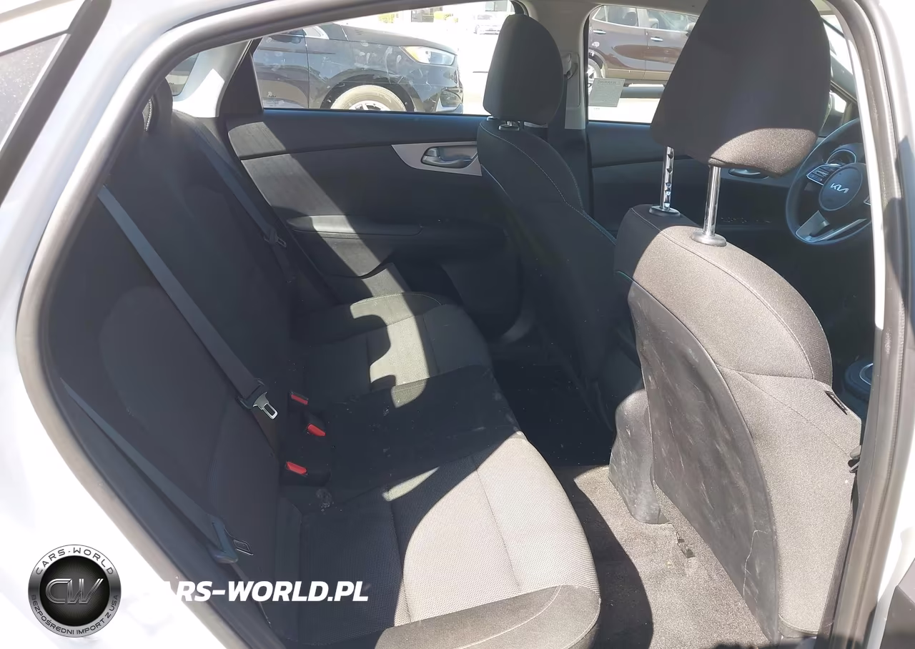 2024 Kia Forte Lx VIN:3KPF24AD8RE819064 - 8