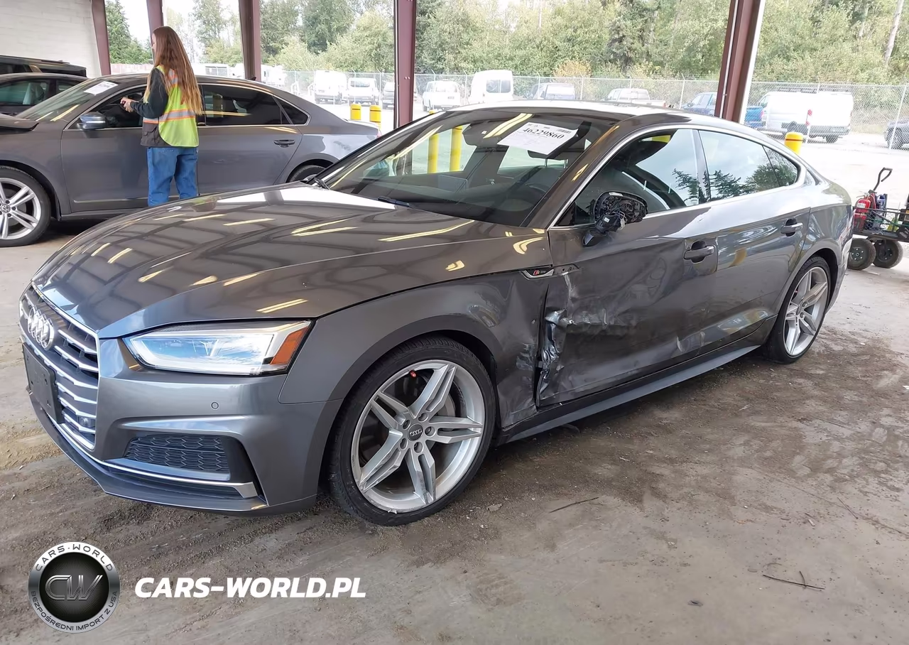 2018 Audi A5 2.0T Premium VIN:WAUENCF55JA098558 - 2