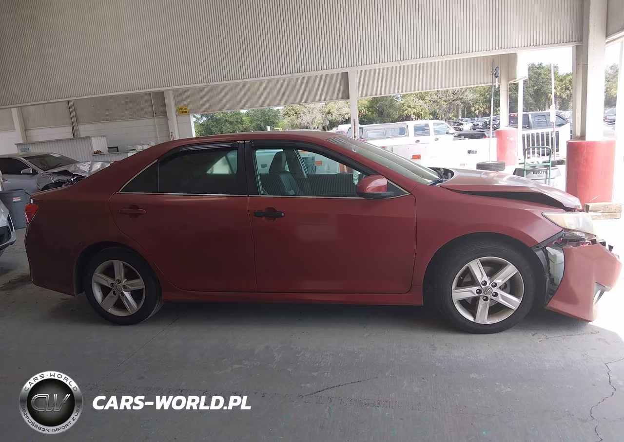 2014 Toyota Camry Se VIN:4T1BF1FK2EU832439 - 13