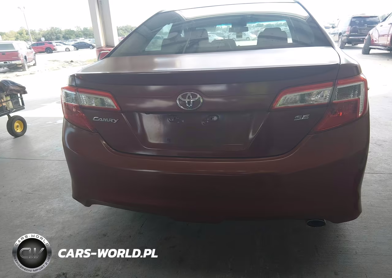 2014 Toyota Camry Se VIN:4T1BF1FK2EU832439 - 16