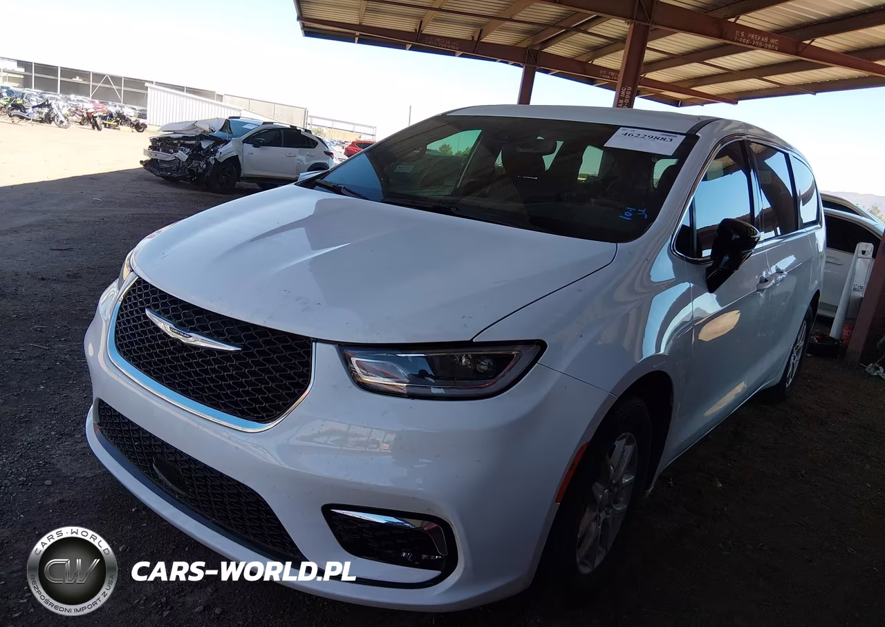2025 Chrysler Pacifica Select VIN:2C4RC1BG6SR615837 - 14