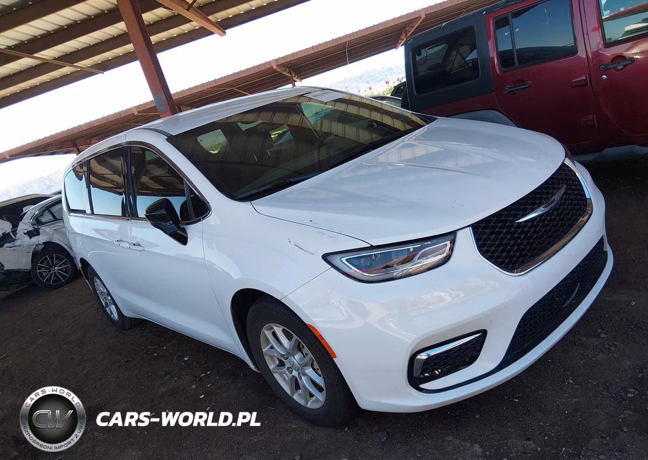 2025 Chrysler Pacifica Select VIN:2C4RC1BG6SR615837 - 16